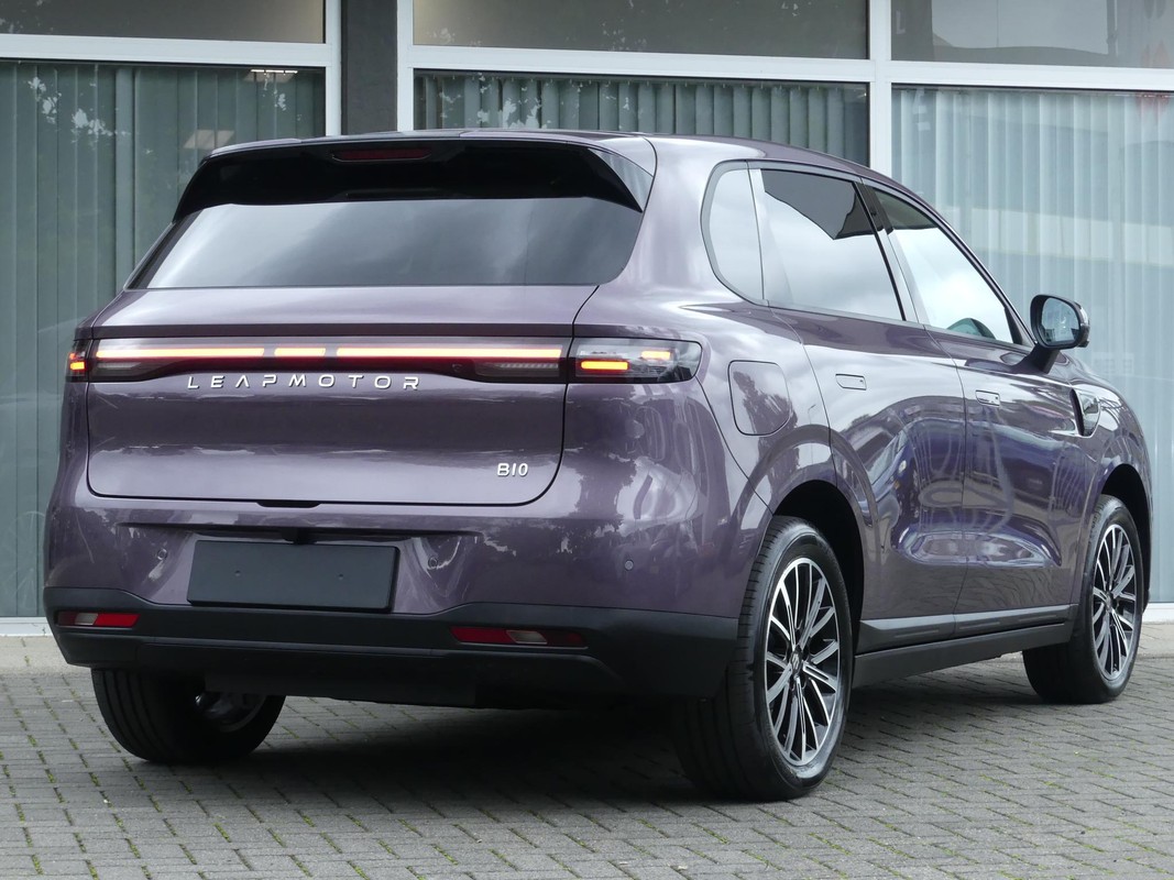 Leapmotor B10