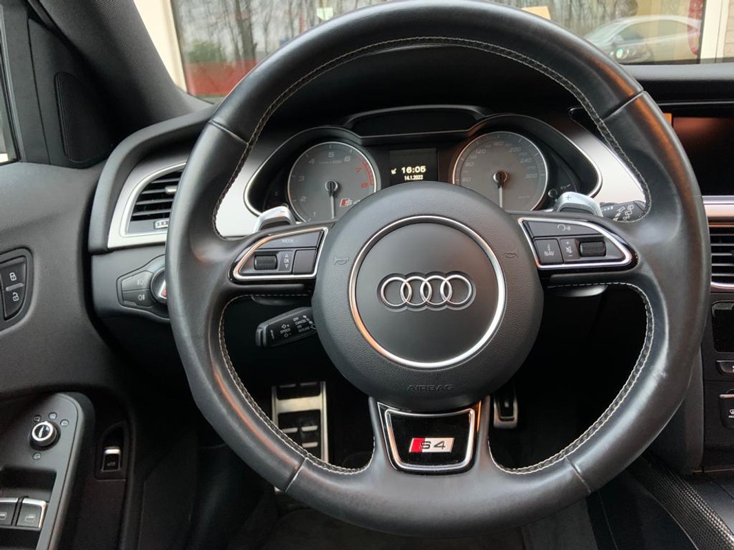 Audi S4