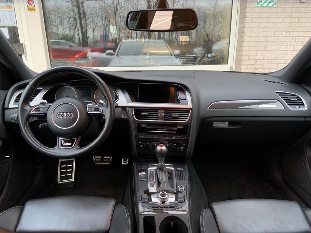Audi S4
