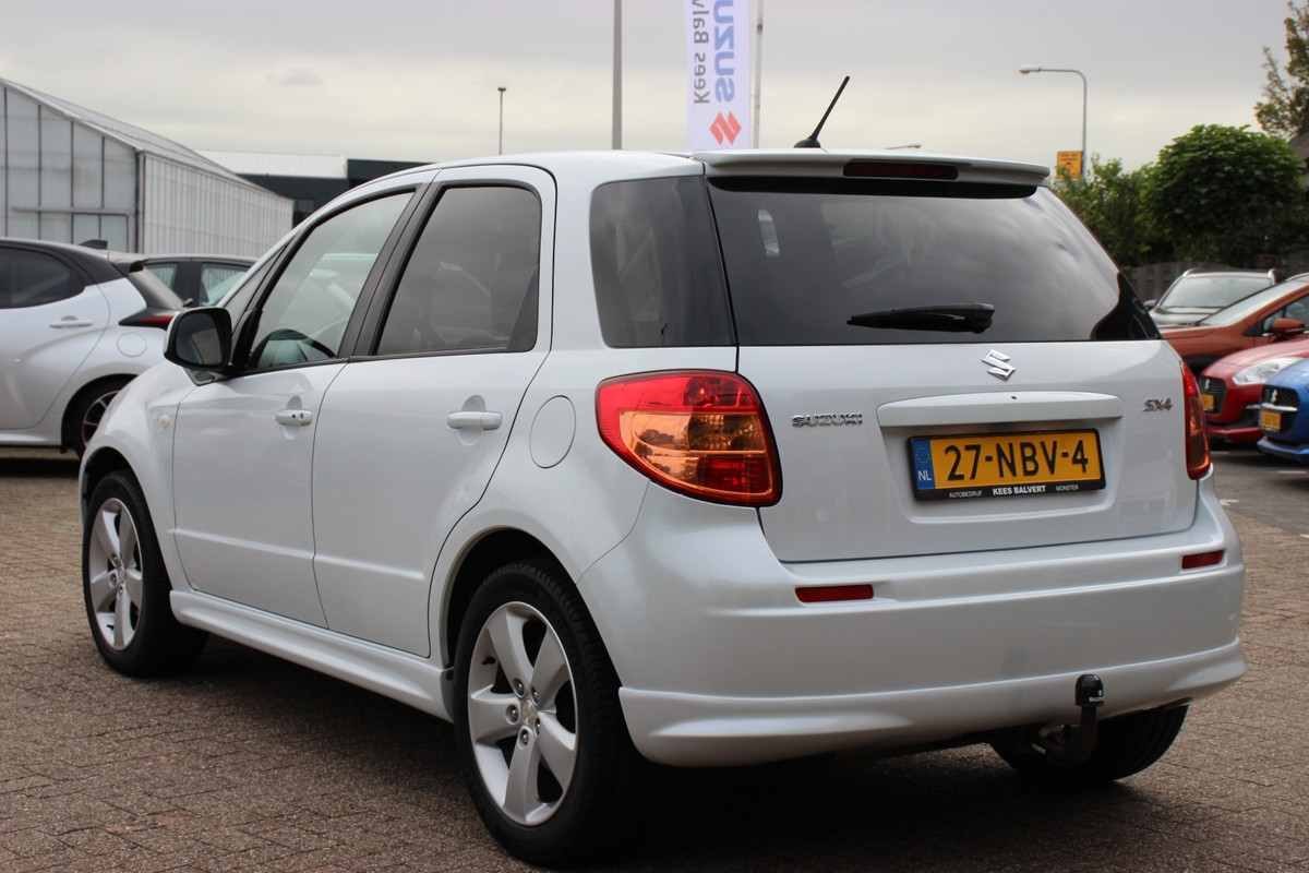 Suzuki SX4