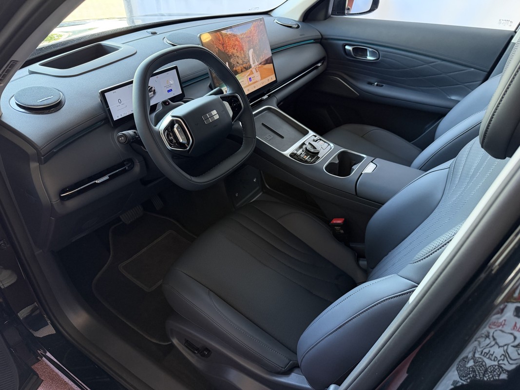 Geely Starray EM-i