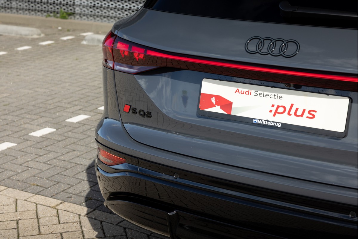Audi SQ6 e-tron