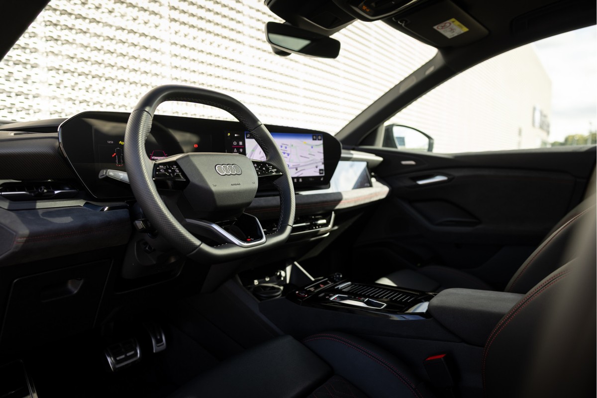 Audi SQ6 e-tron