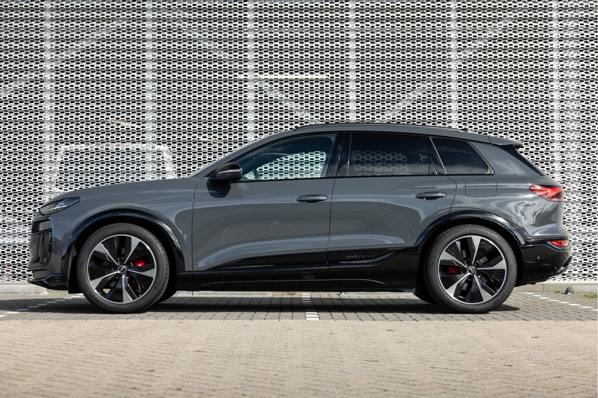 Audi SQ6 e-tron