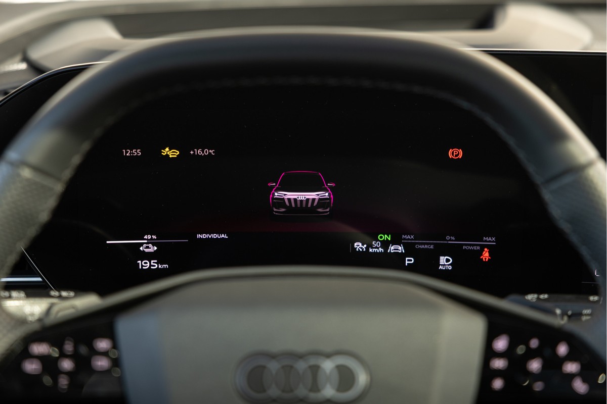 Audi SQ6 e-tron