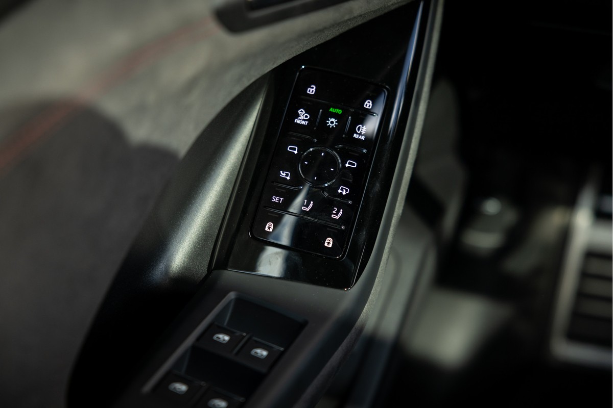 Audi SQ6 e-tron