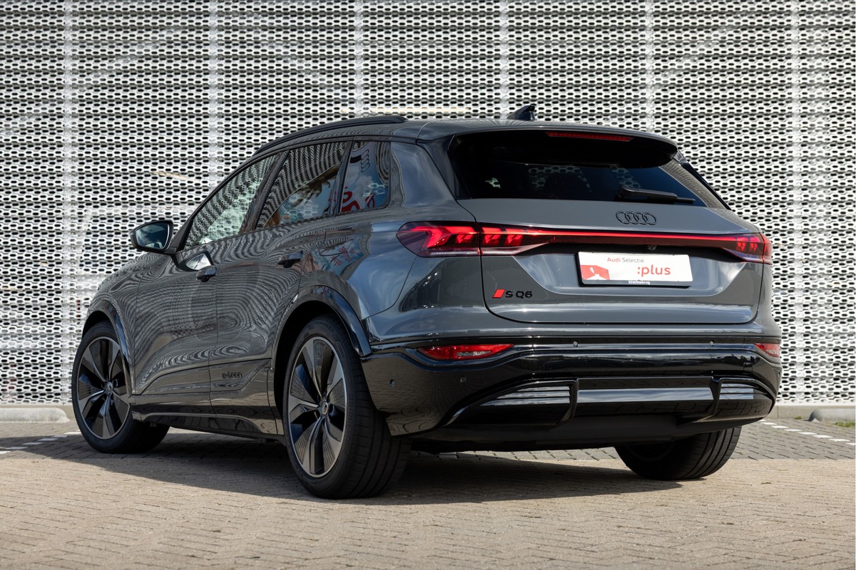Audi SQ6 e-tron