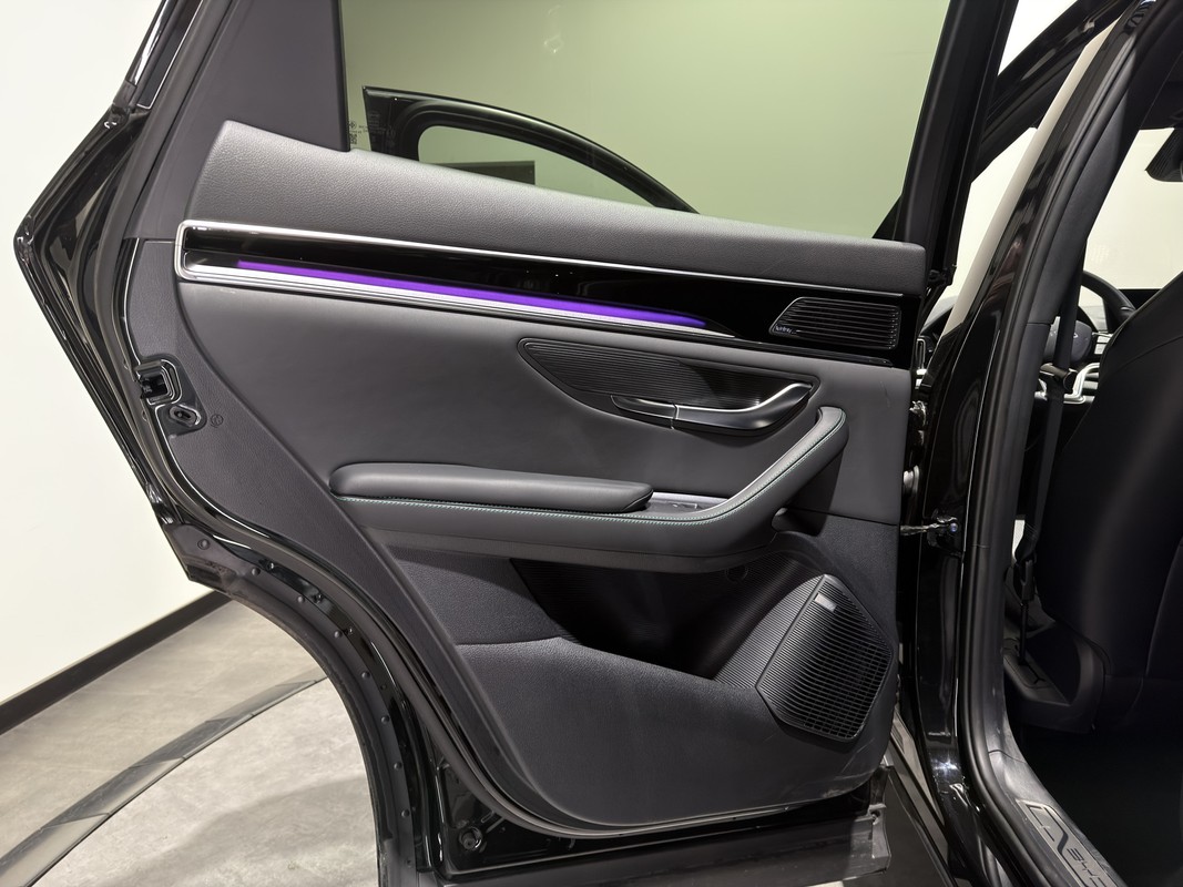 BYD SEAL U