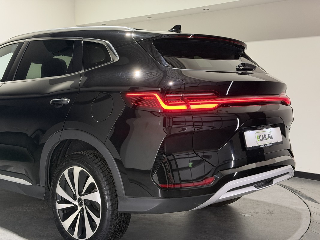 BYD SEAL U