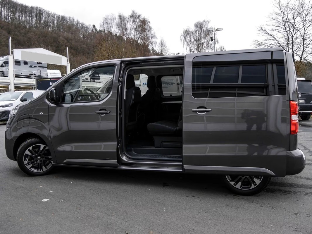 Opel Zafira e-Life