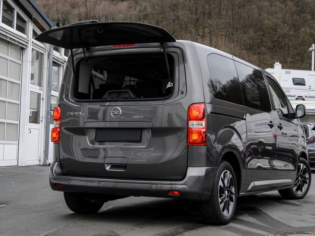 Opel Zafira e-Life