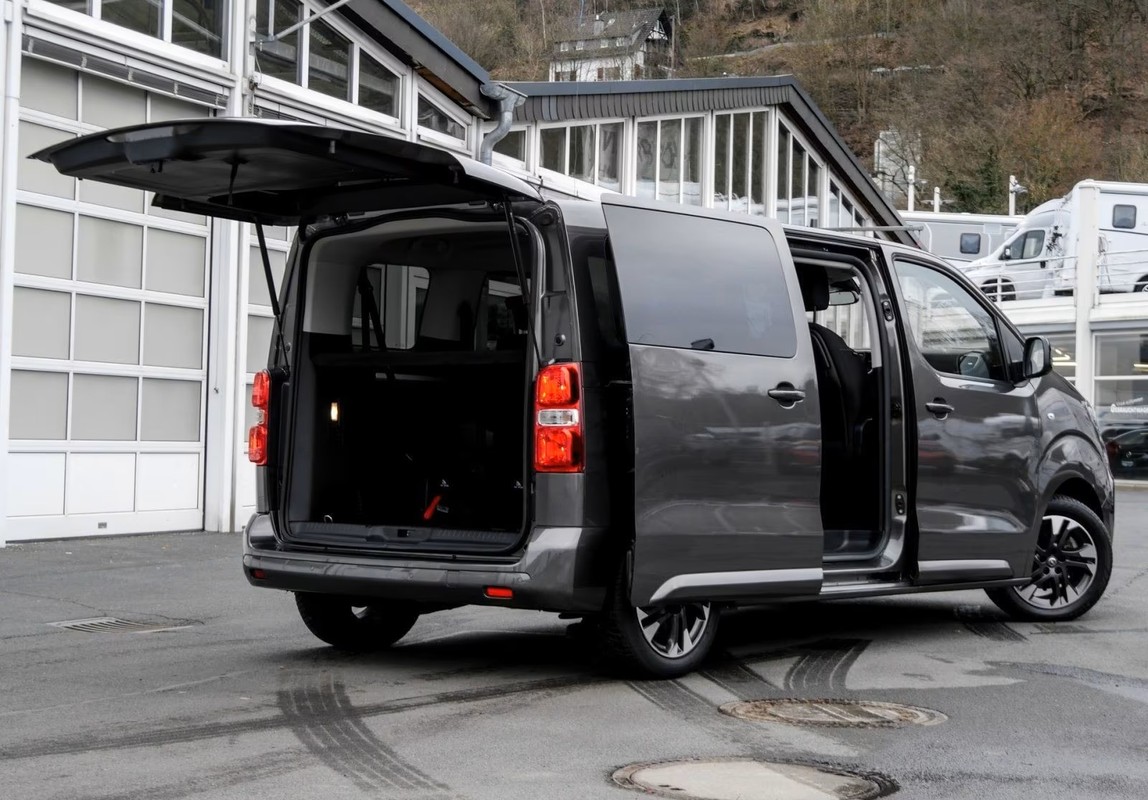 Opel Zafira e-Life