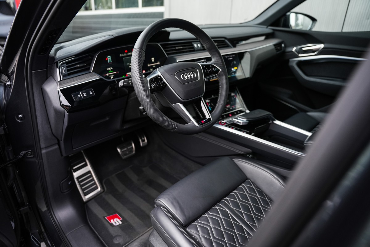 Audi SQ8