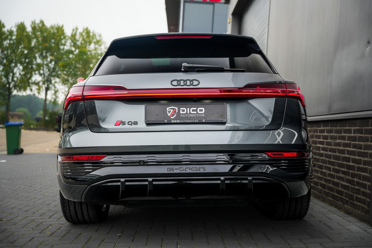 Audi SQ8