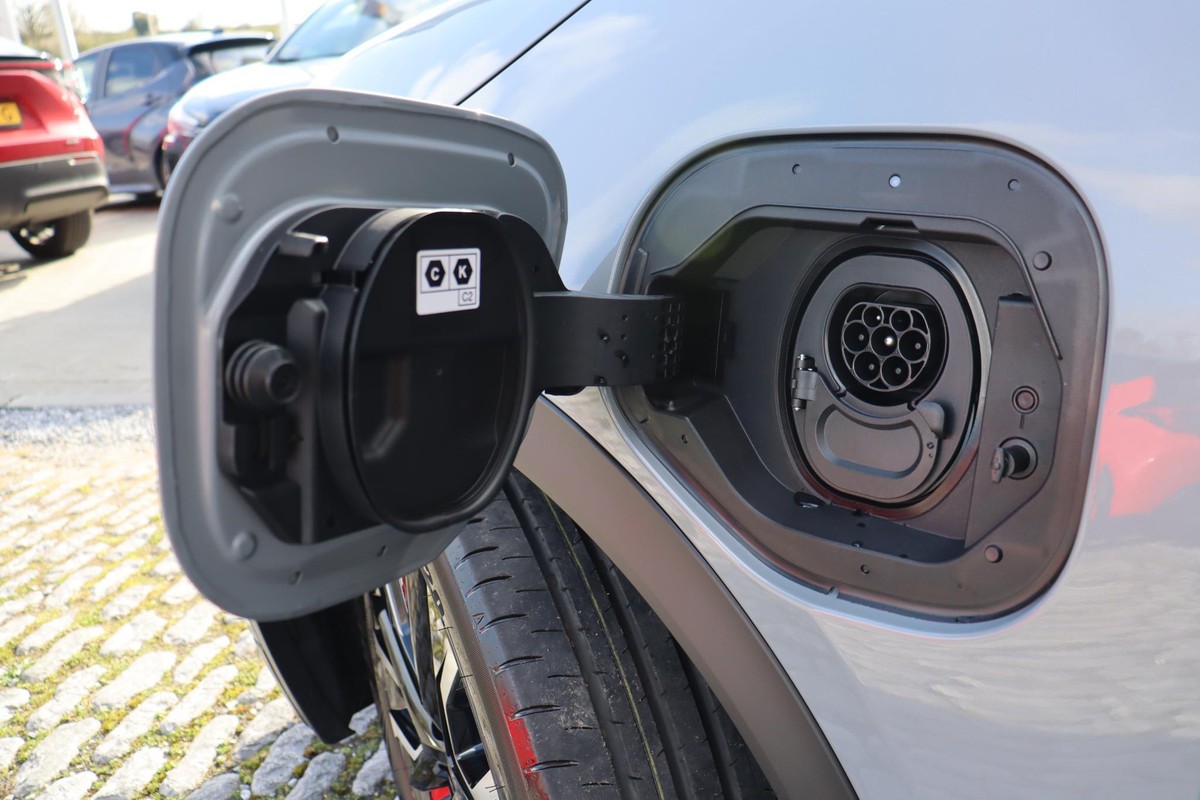 Toyota C-HR+