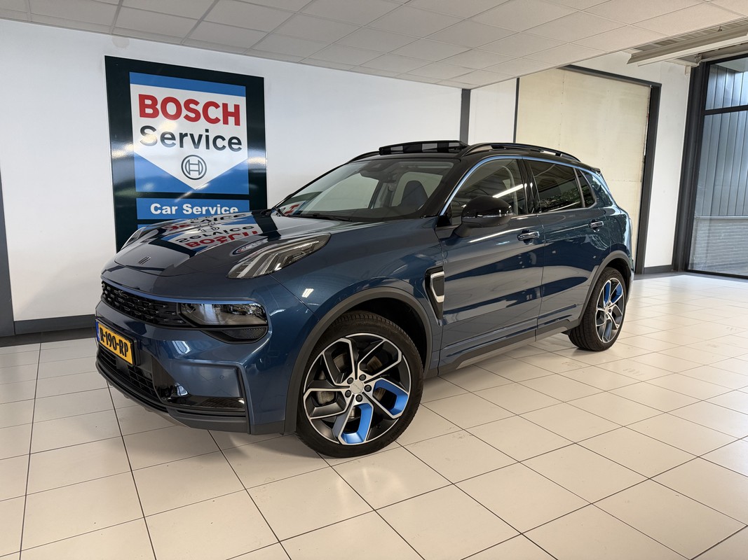 Lynk & Co 01