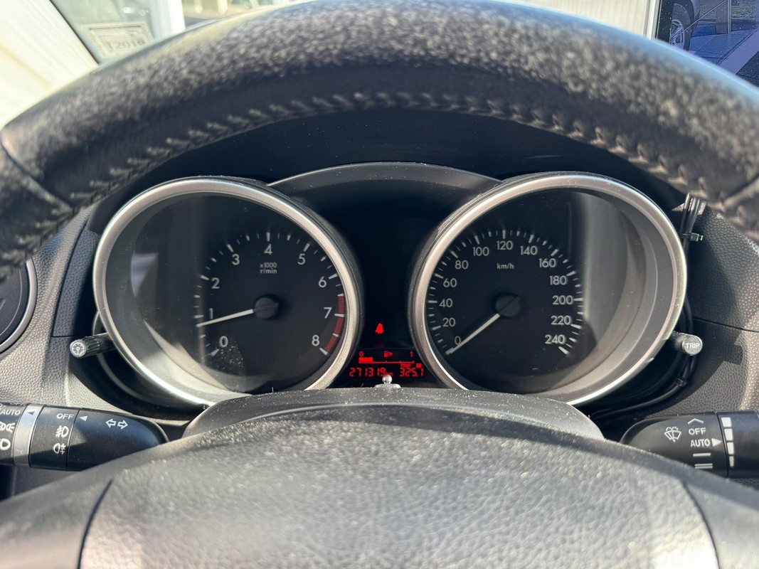 Mazda 5