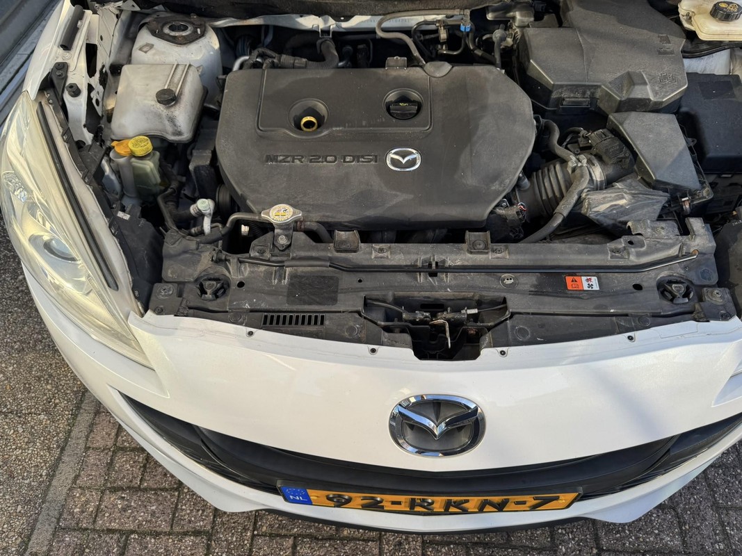 Mazda 5