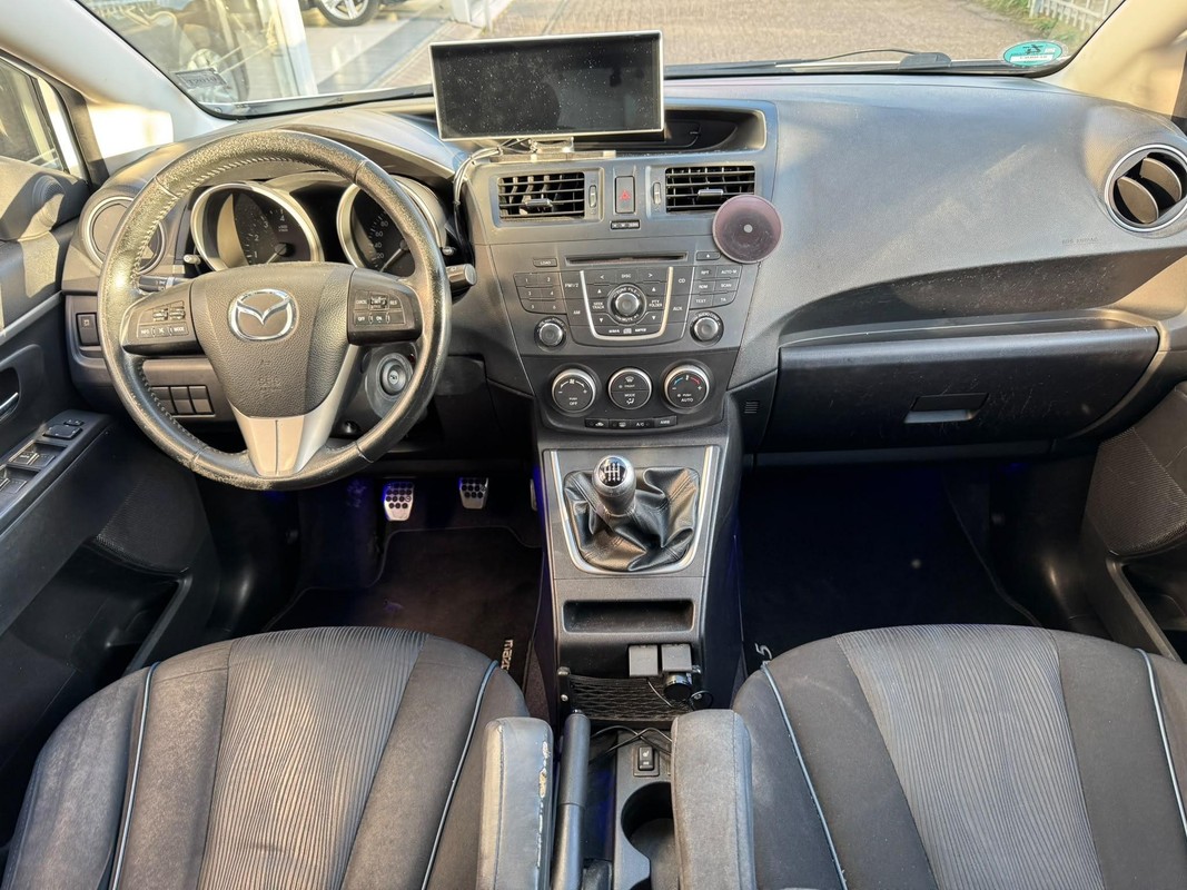 Mazda 5