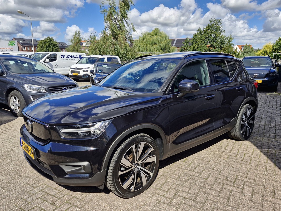 Volvo XC40