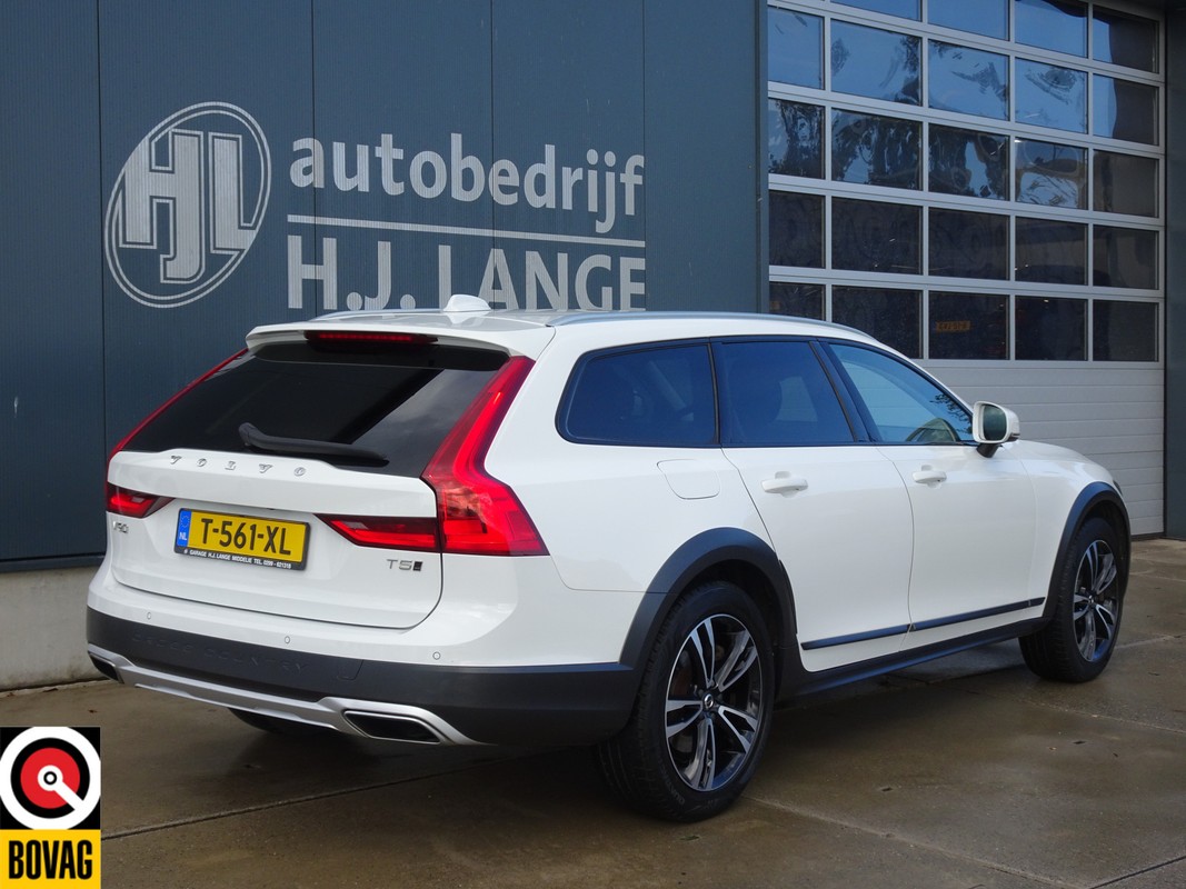 Volvo V90