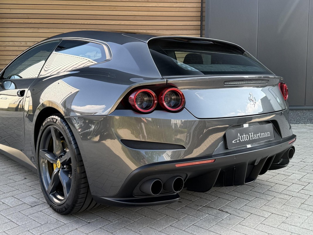 Ferrari GTC4Lusso