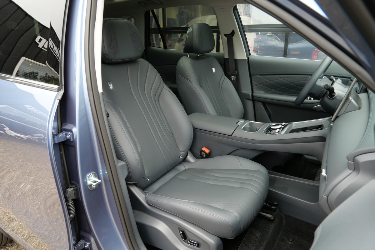 Geely Starray EM-i