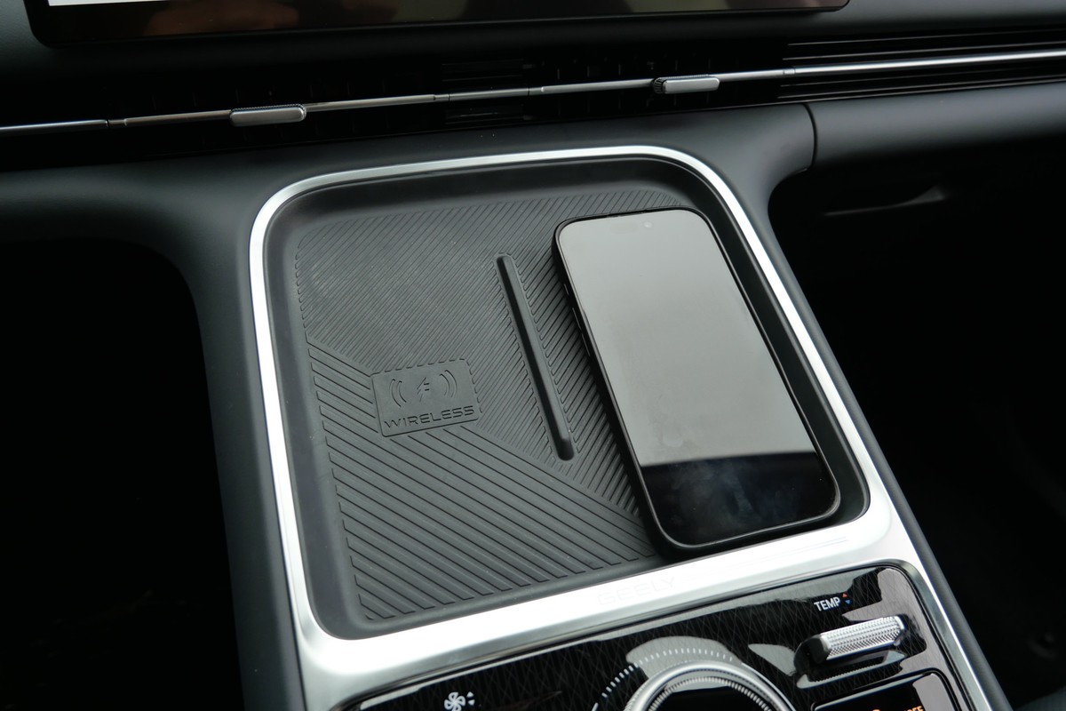 Geely Starray EM-i