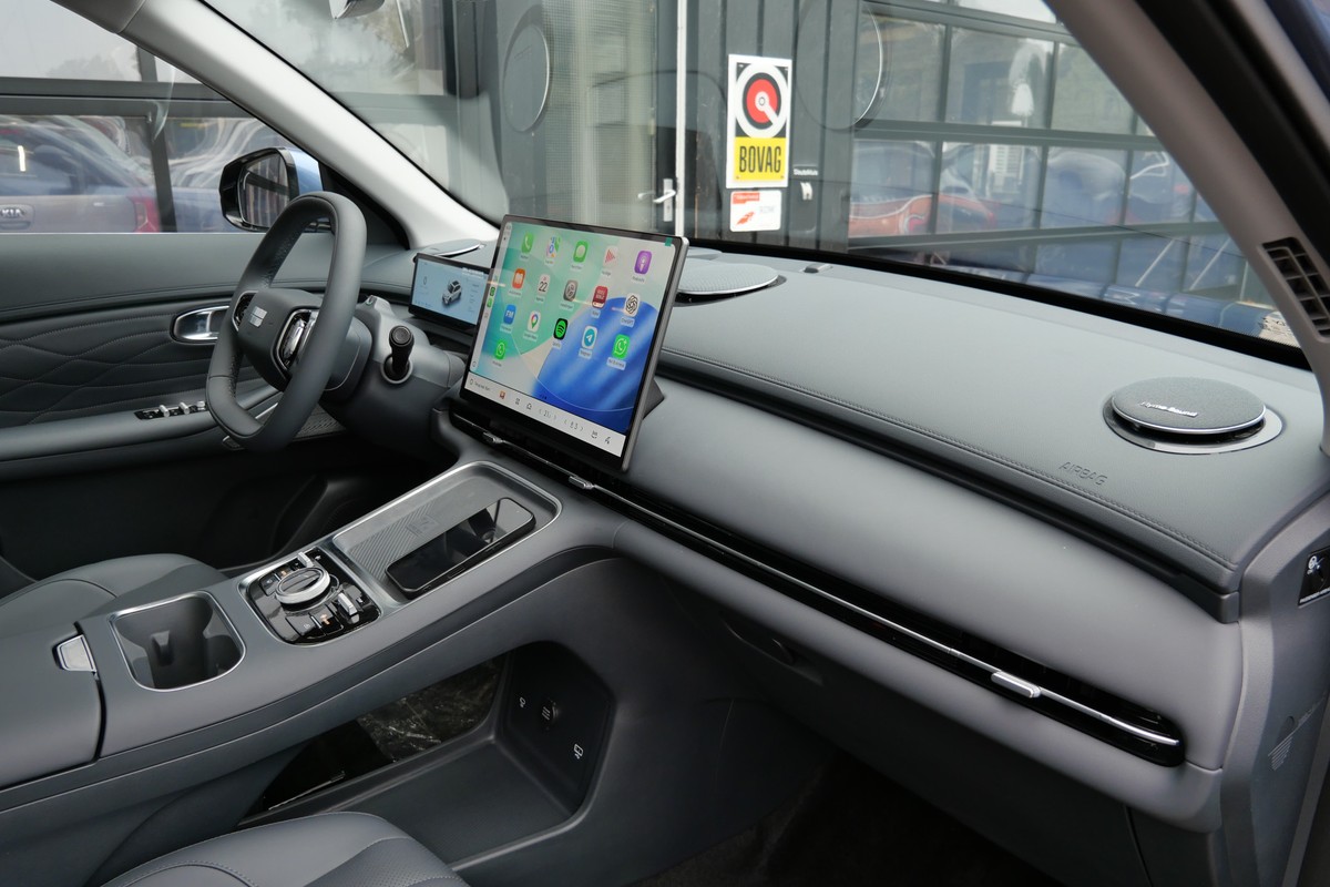 Geely Starray EM-i