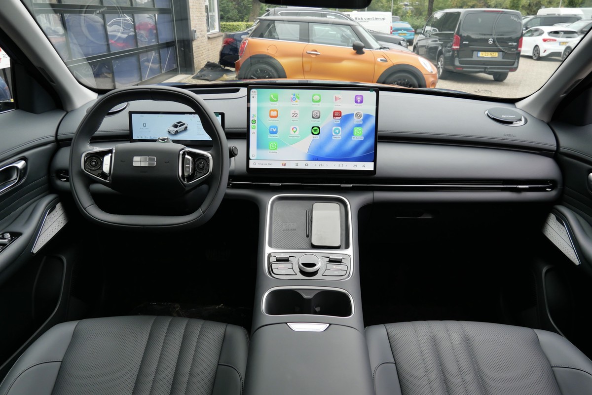 Geely Starray EM-i