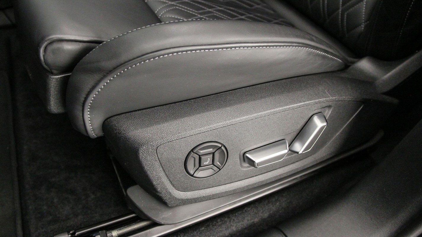 Audi SQ6 e-tron