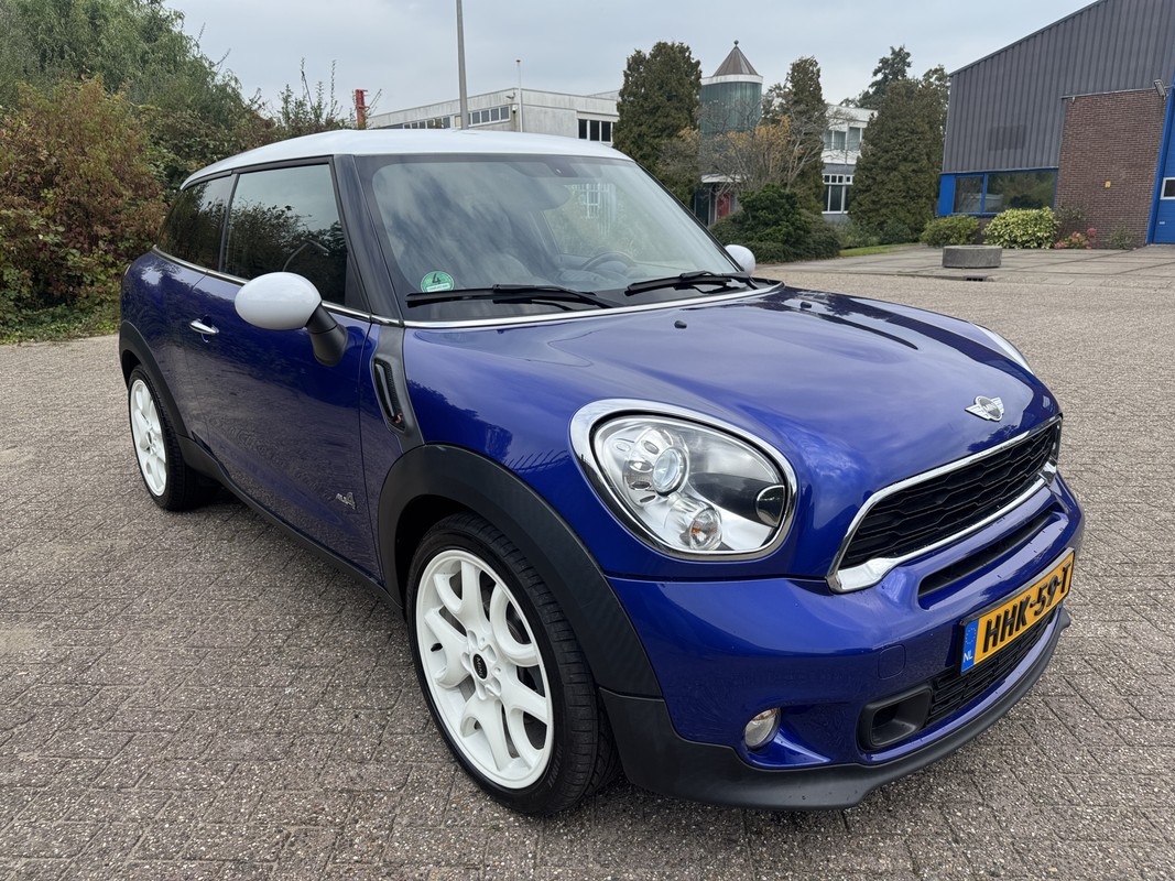 MINI Paceman