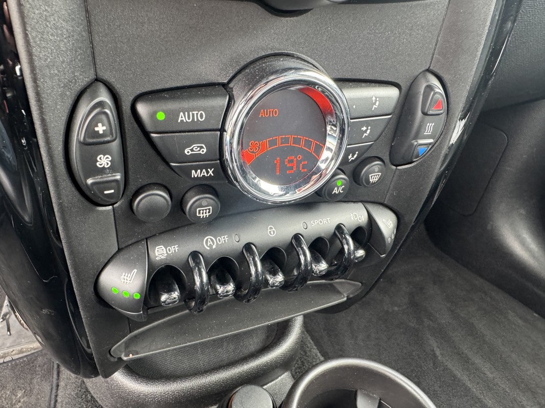 MINI Paceman