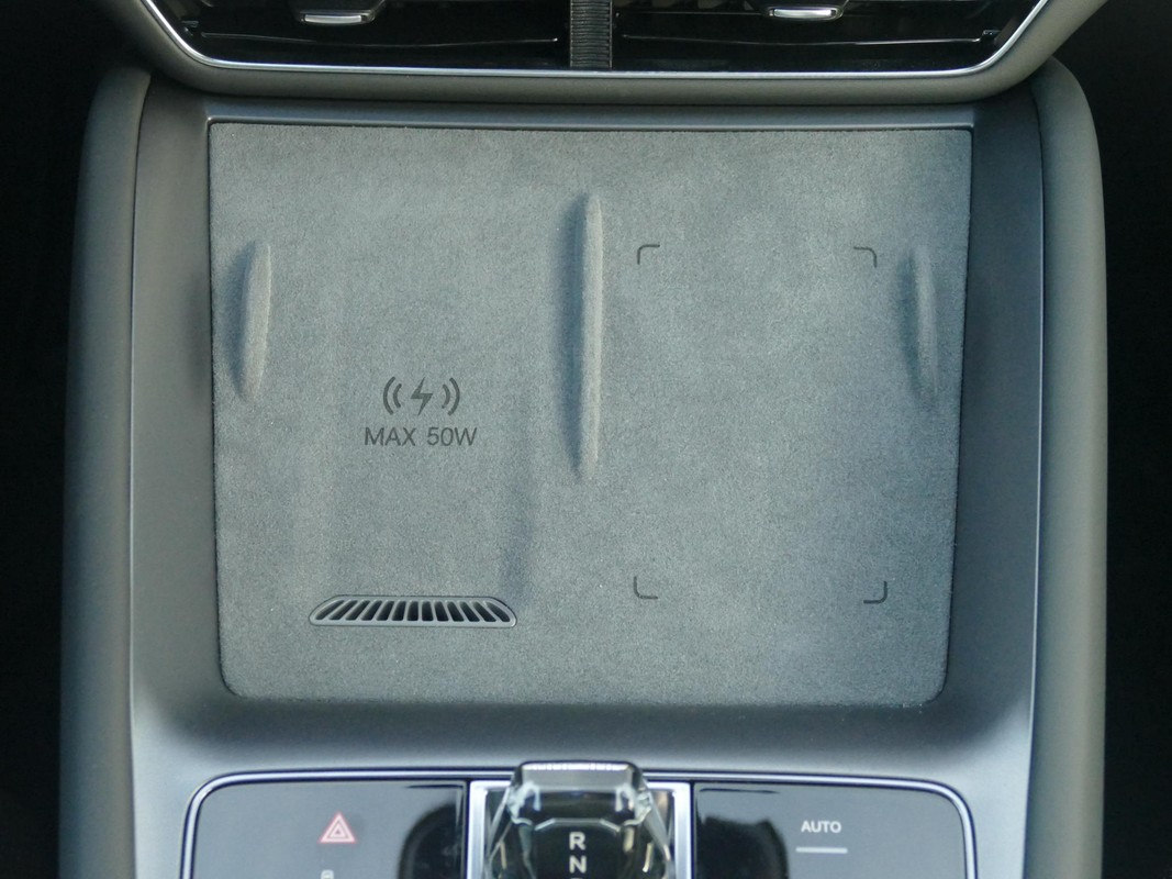 BYD SEALION