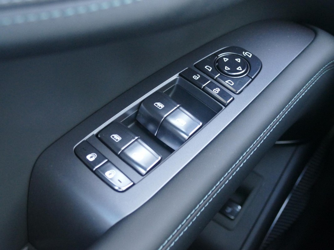 BYD SEALION