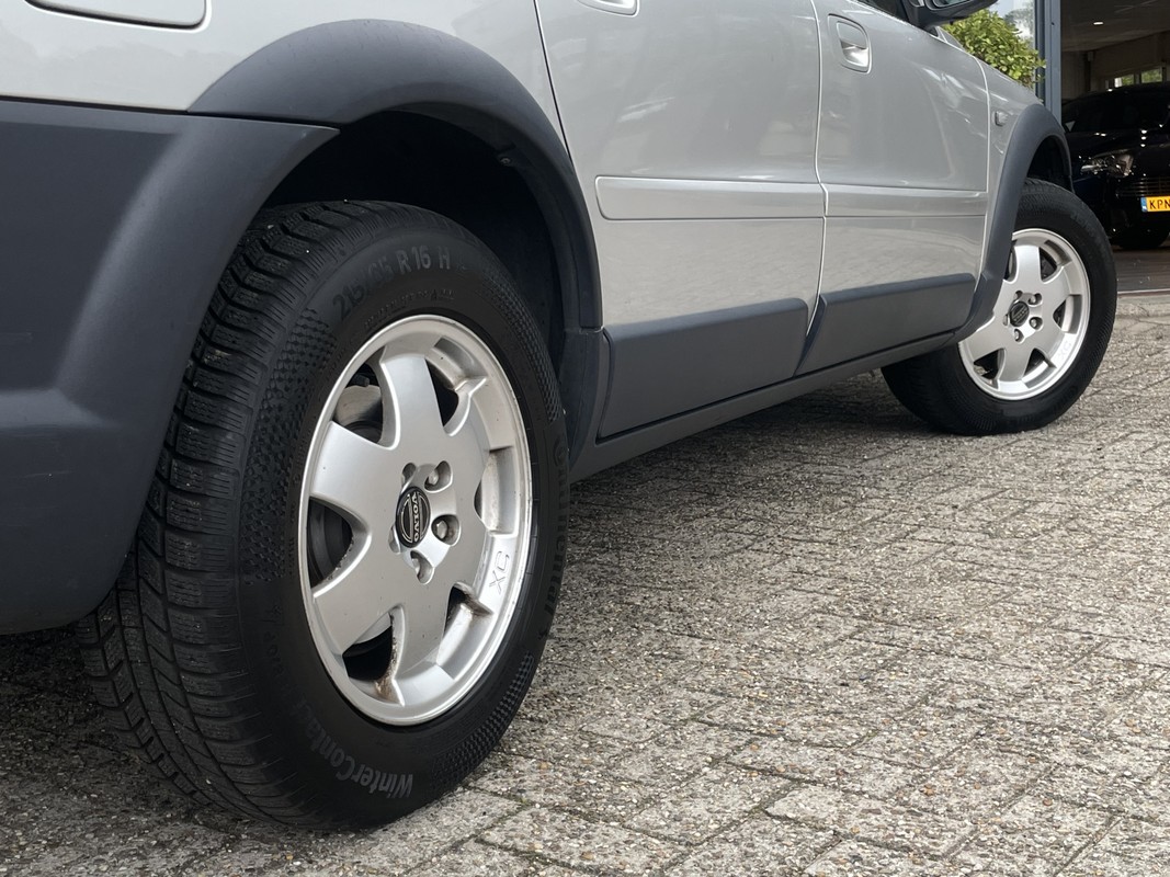 Volvo XC70