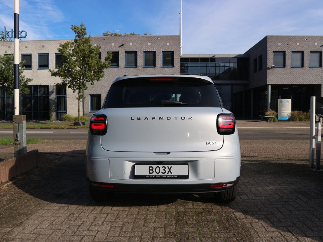 Leapmotor B03X