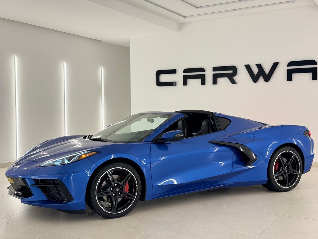Corvette C8