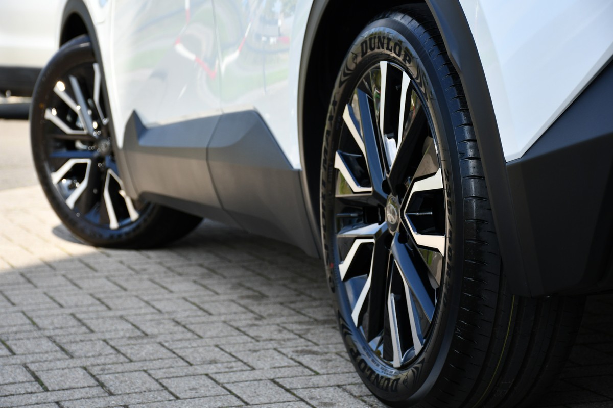 Toyota C-HR+