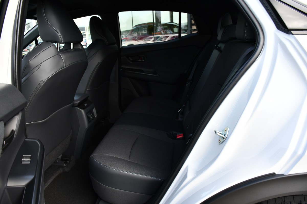 Toyota C-HR+