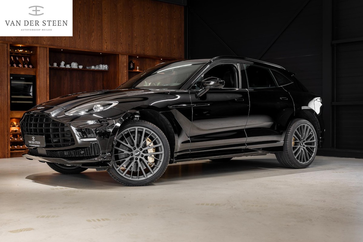Aston Martin DBX