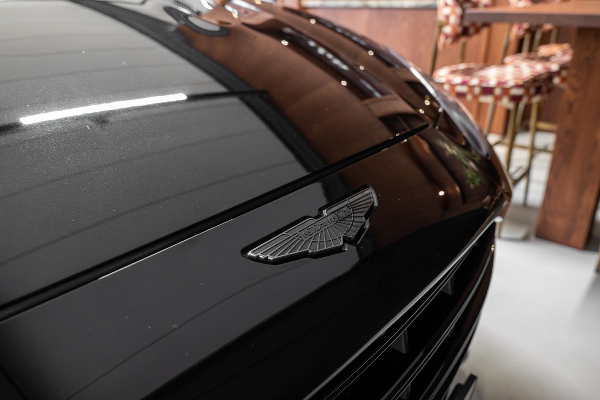 Aston Martin DBX