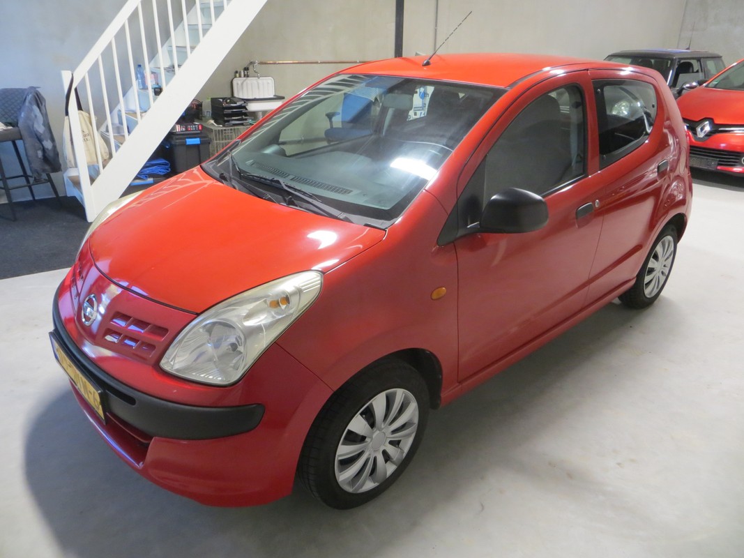 Nissan Pixo