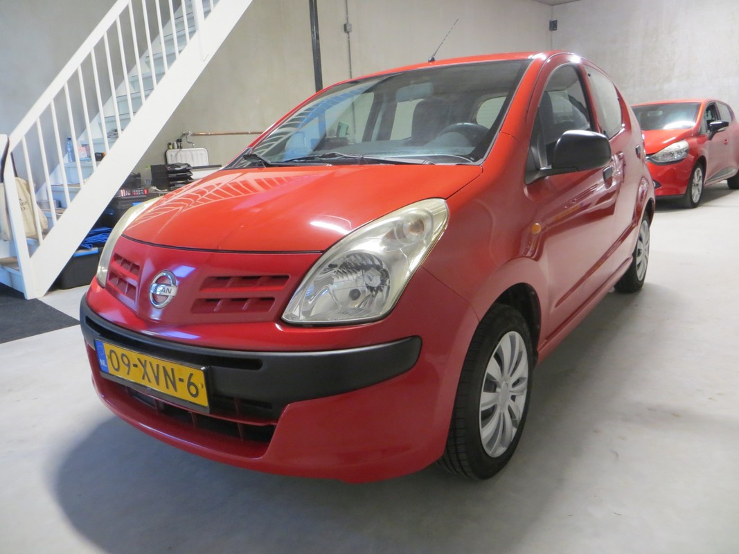 Nissan Pixo