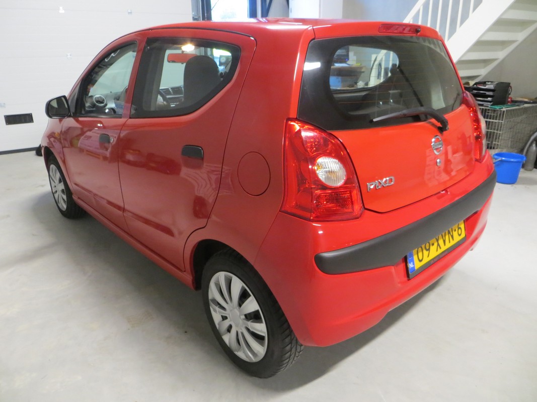 Nissan Pixo