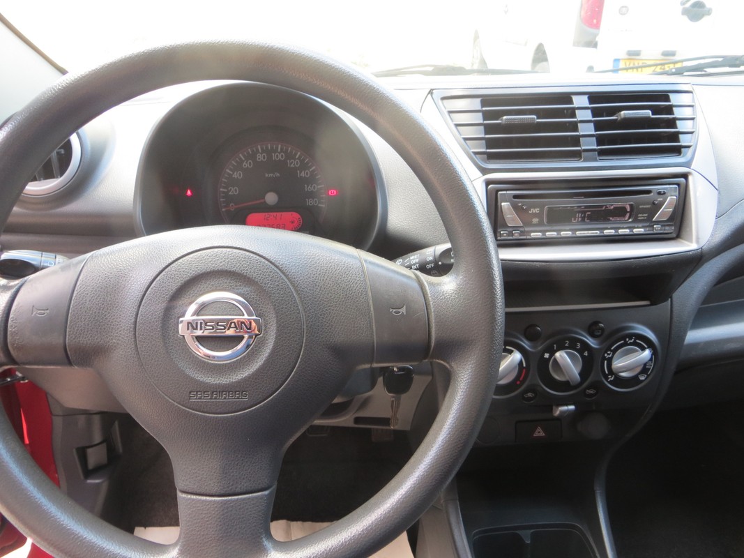 Nissan Pixo