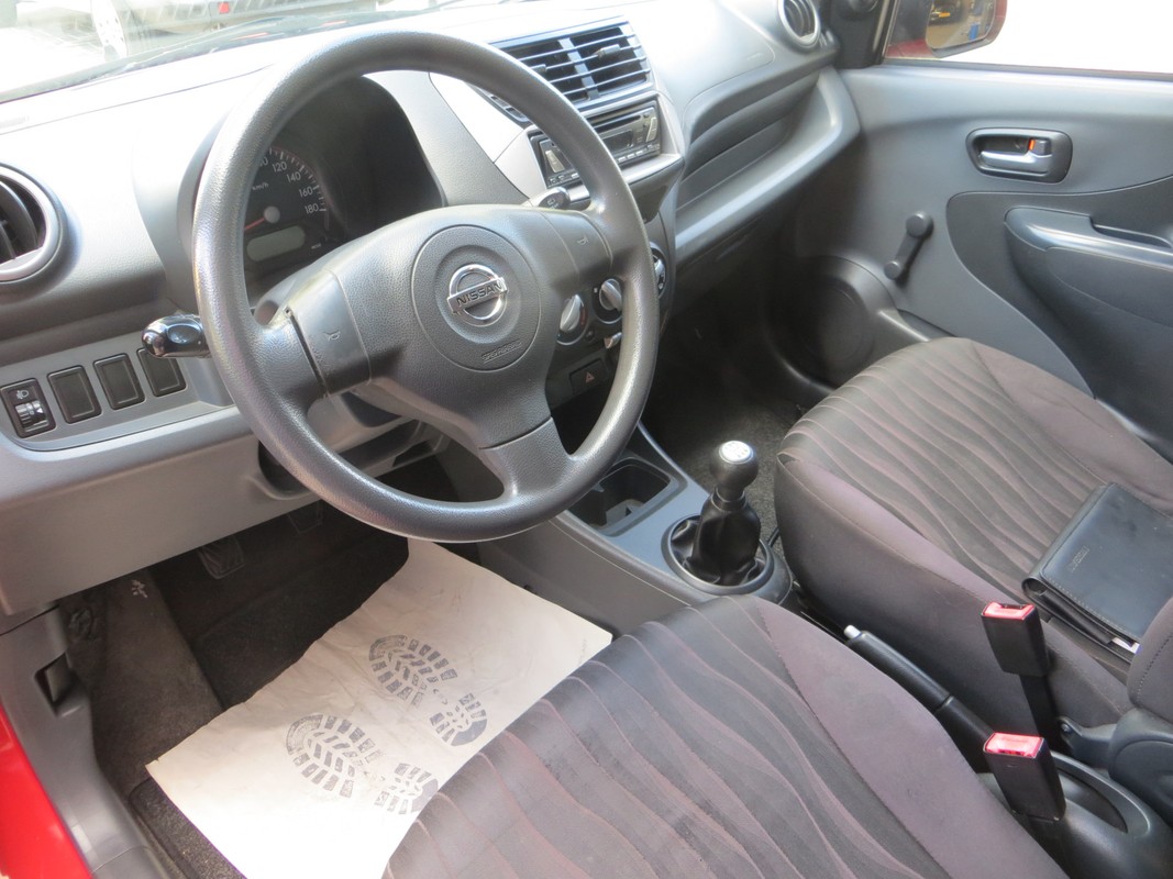 Nissan Pixo