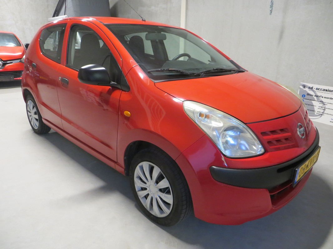 Nissan Pixo