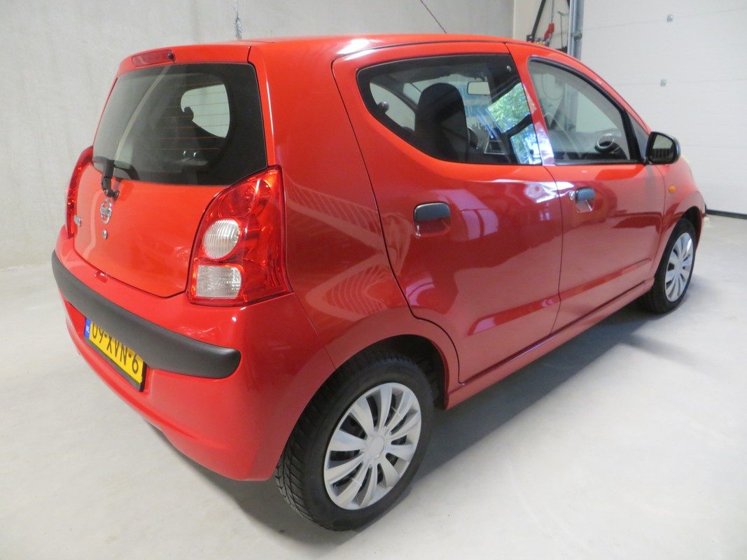 Nissan Pixo