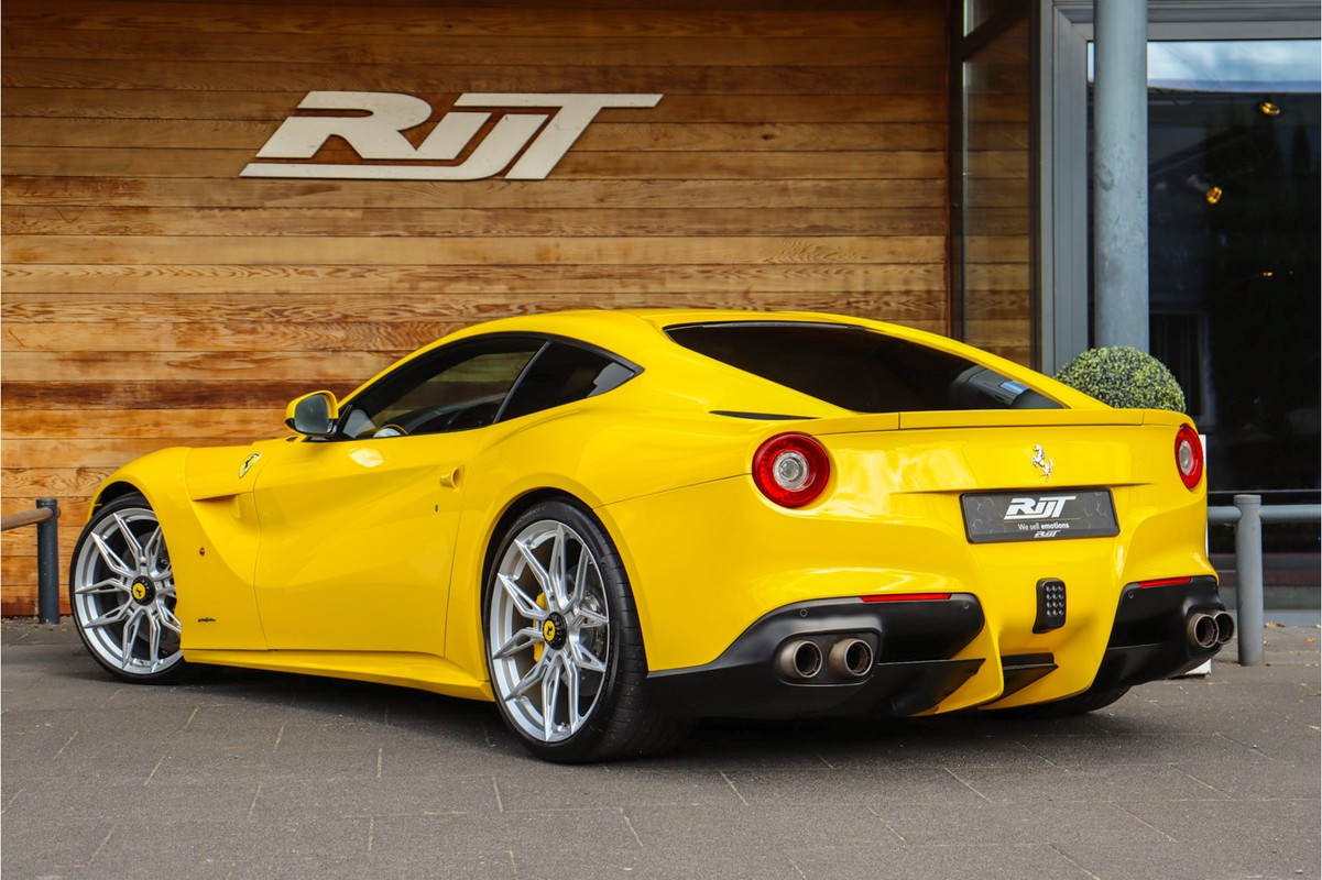 Ferrari F12